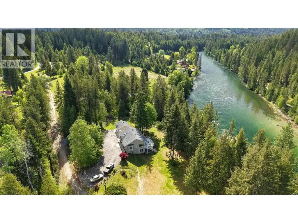 2693 Osachoff Road, South Slocan